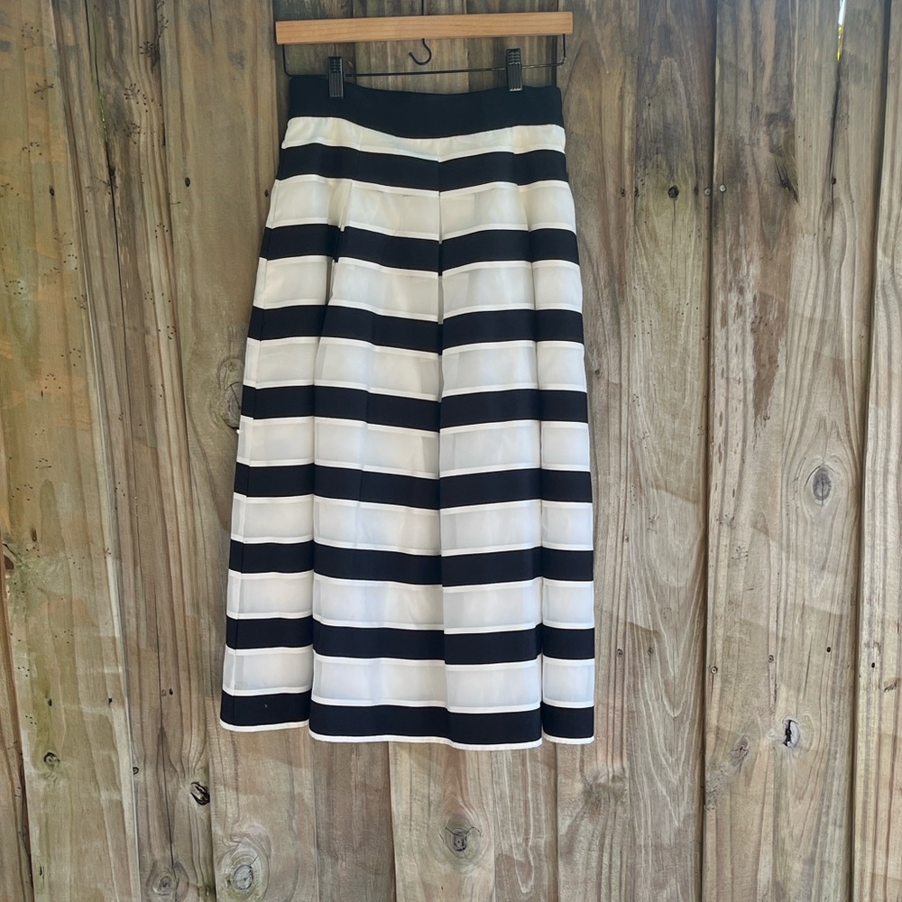 White House Black Market A-Line Striped Skirt